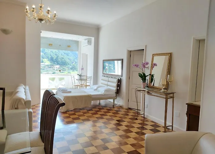 Palácio Quitandinha Espetacular Apartamento com Vista para o Lago